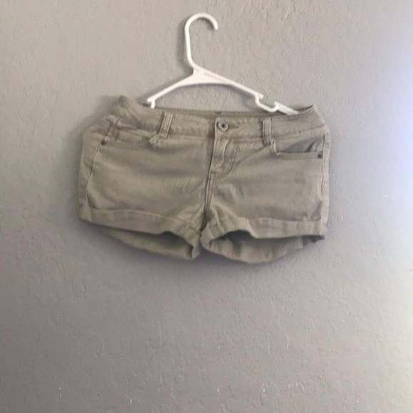 vanilla star shorts - Picture 3 of 4